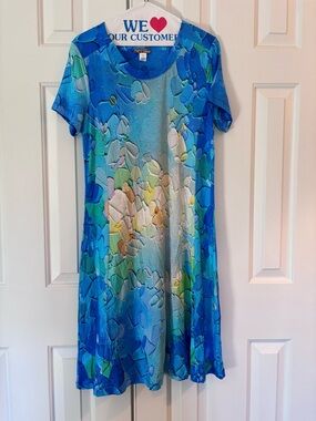 Simply Art by Dolcezza. Lightweight Knit Summer Short-Sleeve Dress. Size M